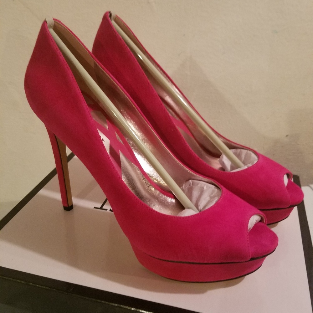 NIB Nine West Heels